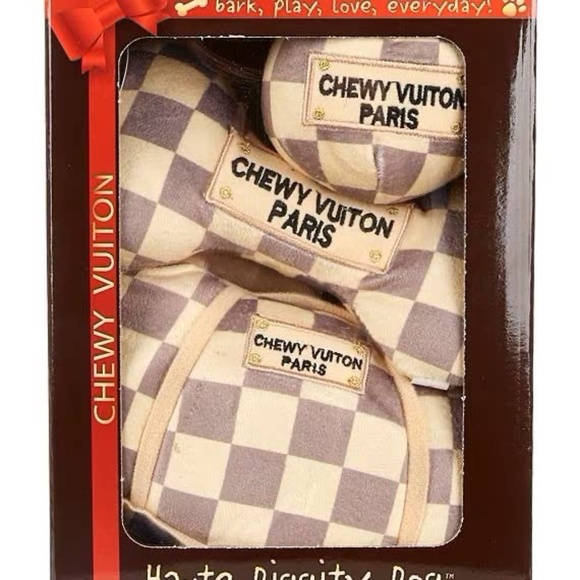 (NWT) Limited Edition Checker Chewy Vuiton Box Set - Picture 2 of 4